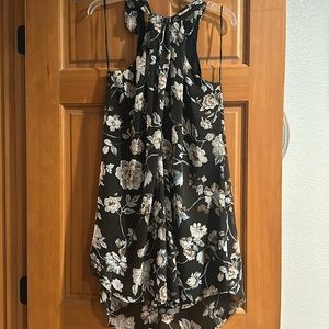 ASTR The Label Women’s Black Floral Chiffon Twist Front Keyhole Mini Dress